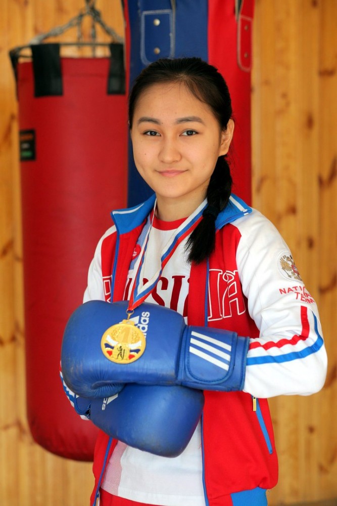Индира Шудабаева выиграла первенство Европы по боксу!