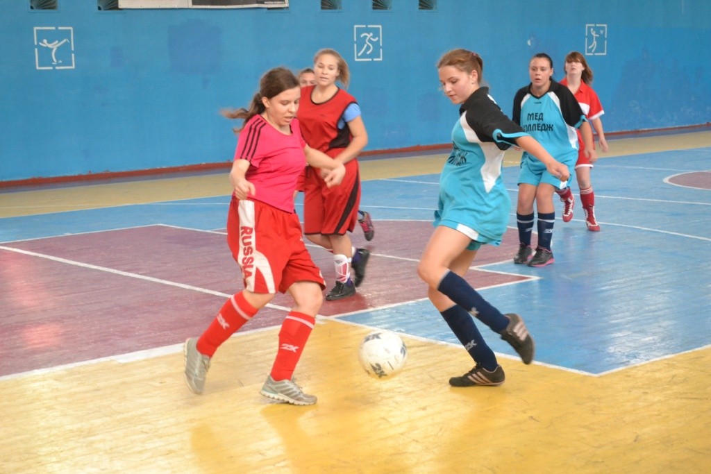 Мини-футболу среди девушек