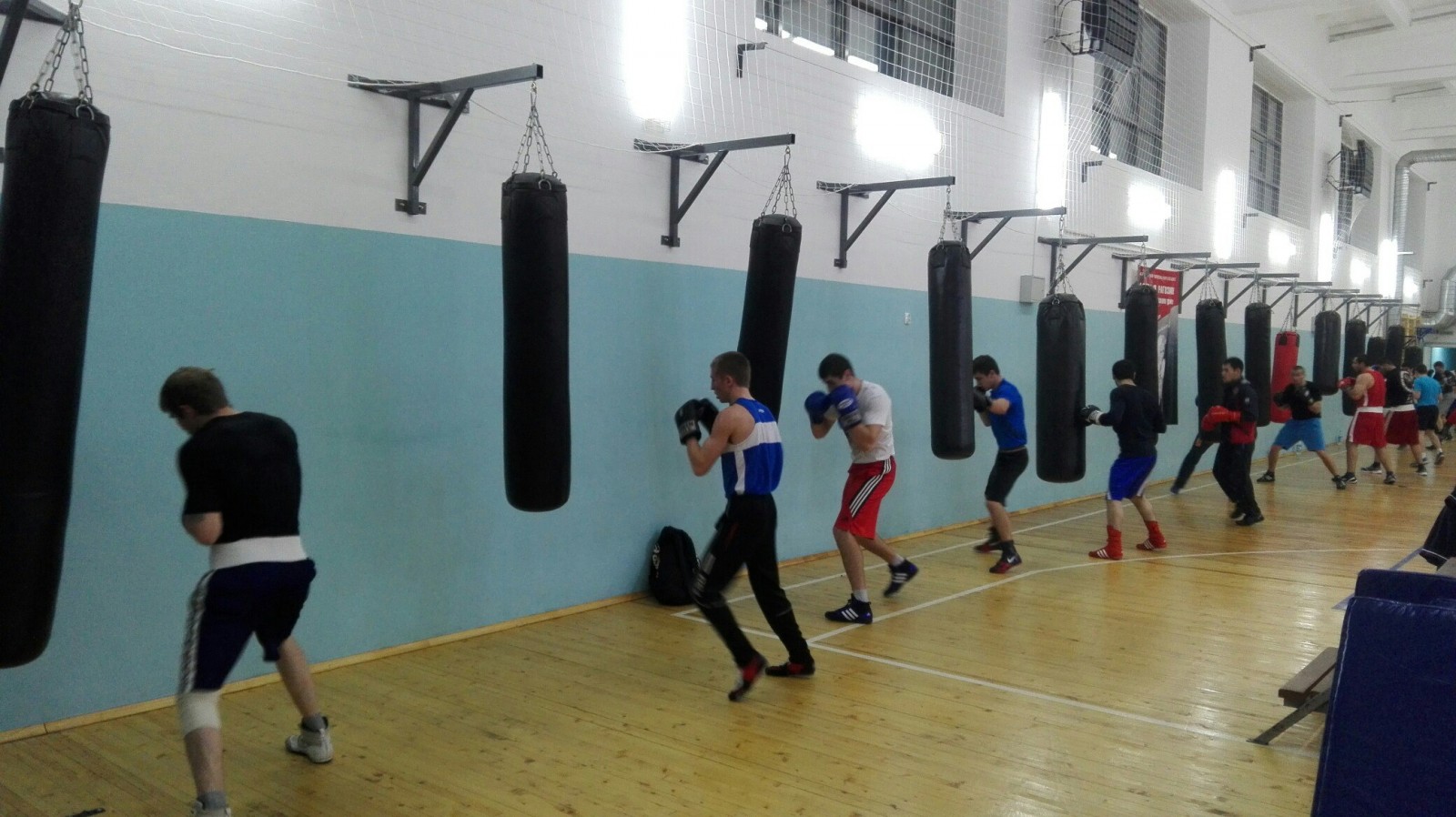 Тренировочное мероприятие сборной России по боксу продолжается