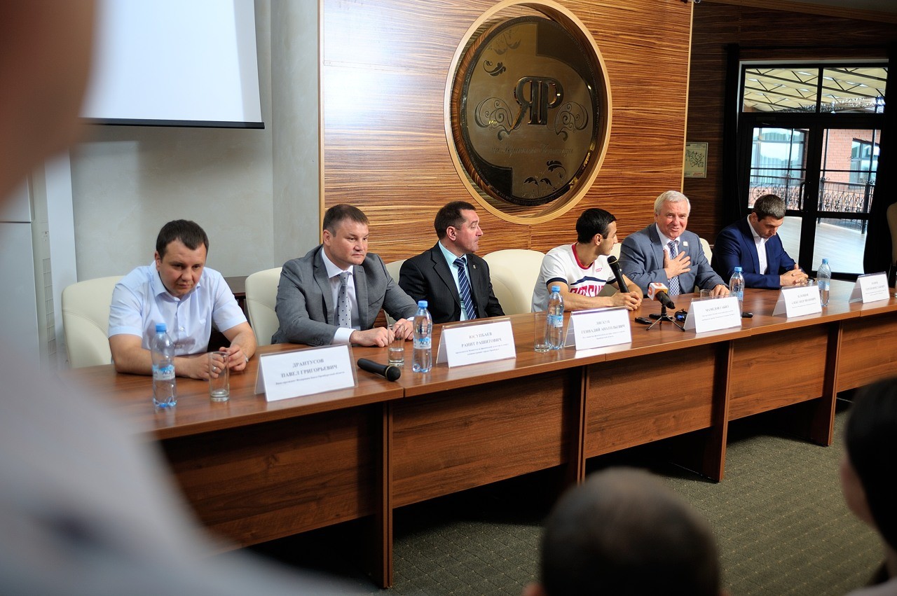 Пресс-конференция с Габилом Мамедовым