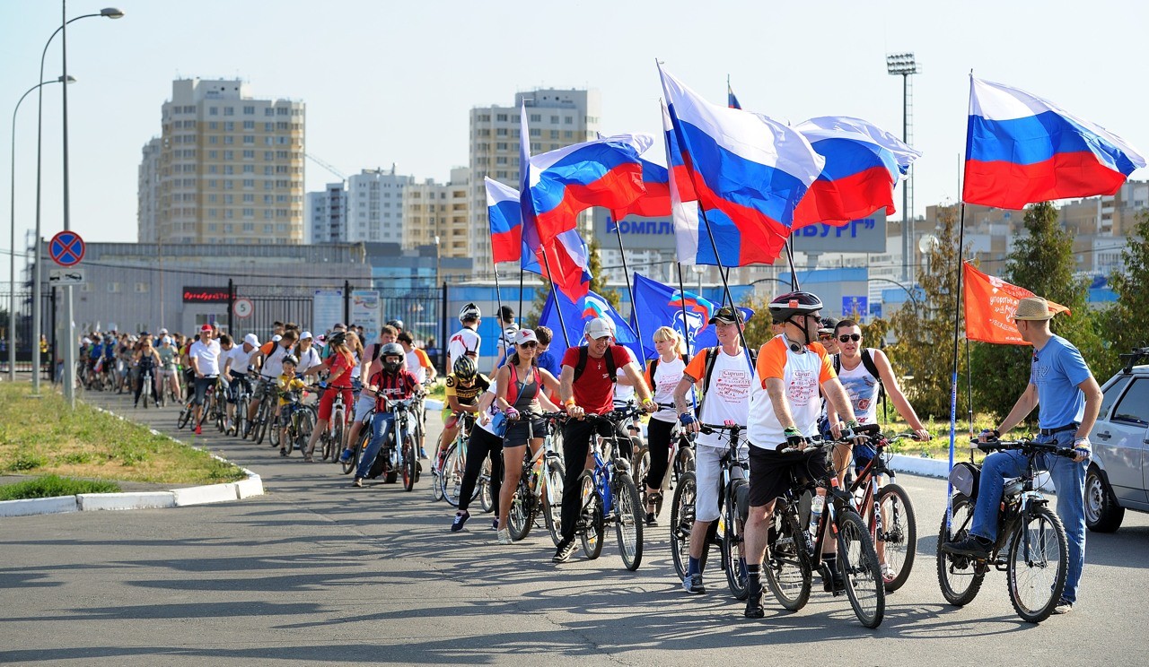 Велопробег ко  Дню Государственного флага Российской Федерации
