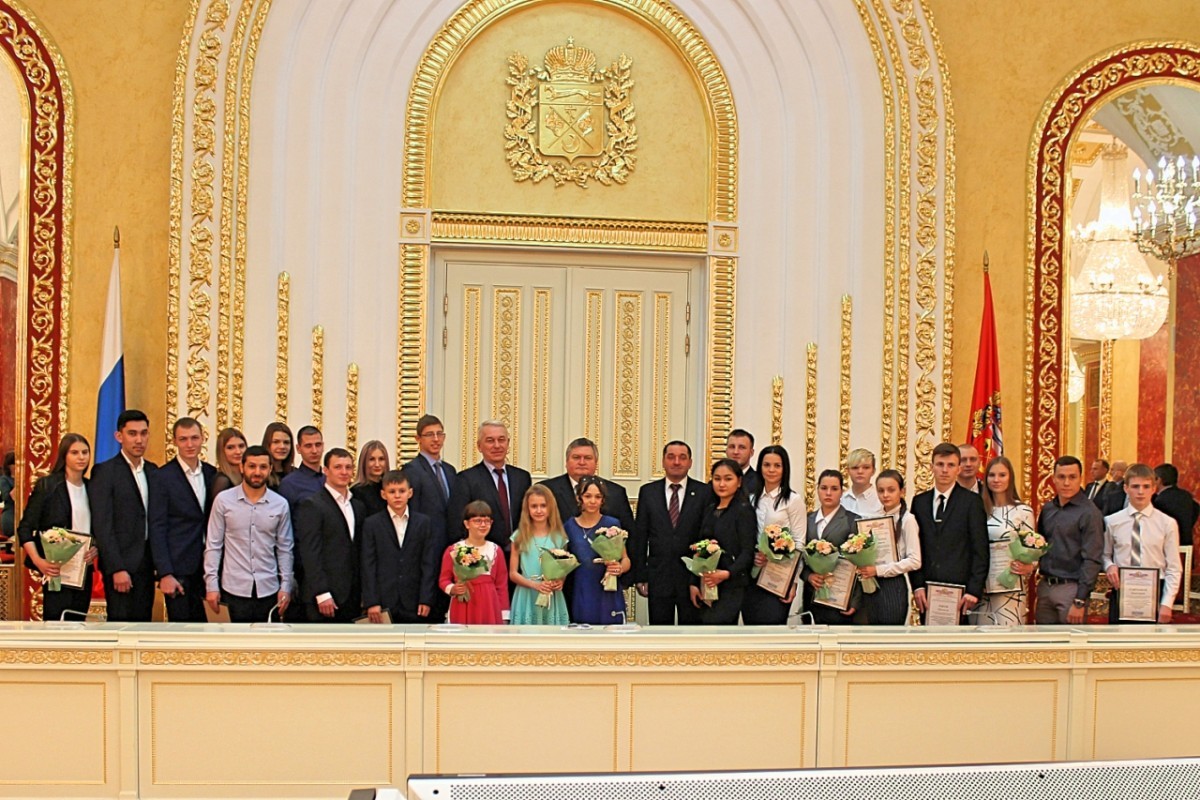 Ведущие спортсмены и тренеры отмечены премией Губернатора Оренбургской области