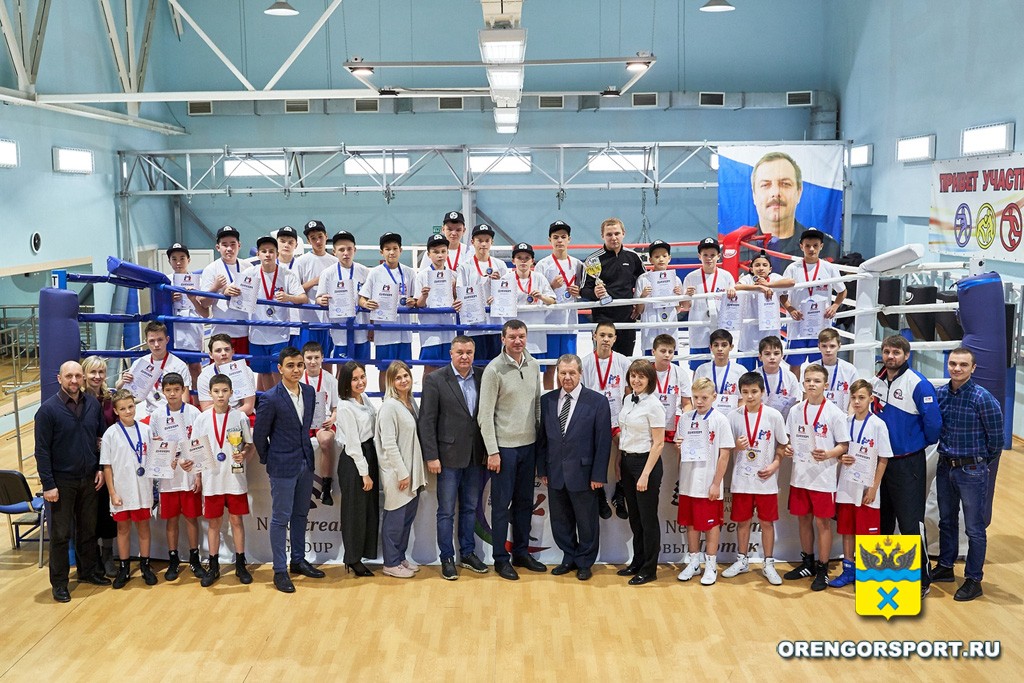 Оренбургские боксёры одержали победу в матчевой встрече с Тюменской областью