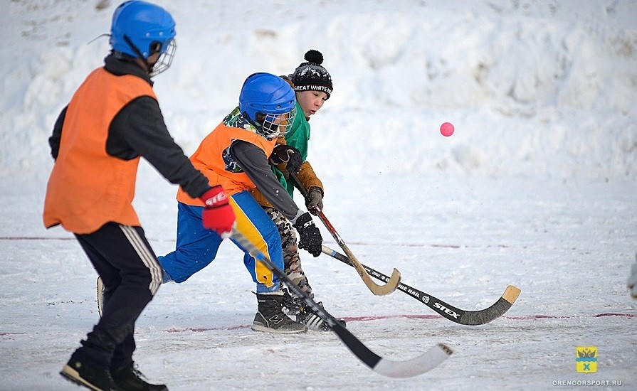 Первенство города Оренбурга по хоккею с мячом на снегу