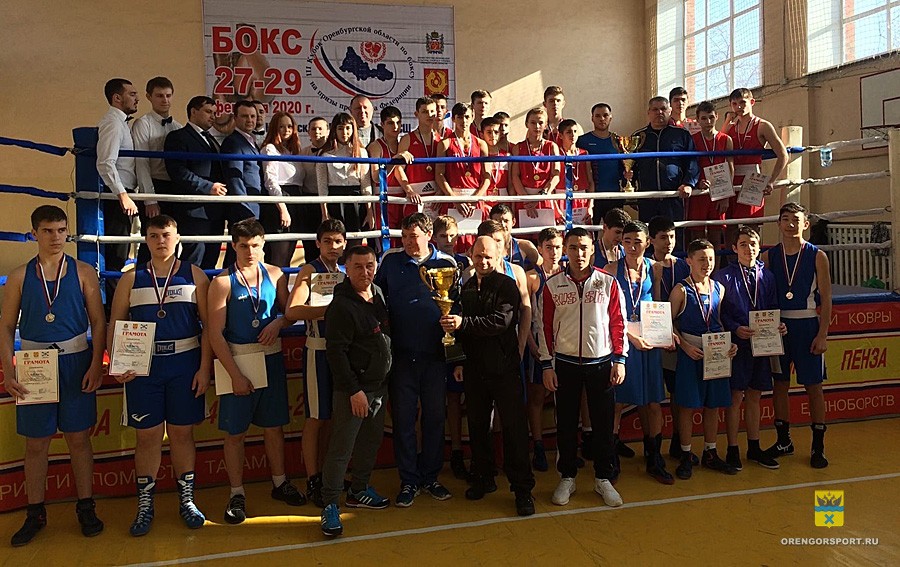 В первом этапе Кубка Оренбургской области по боксу победу одержала команда центрального Оренбуржья
