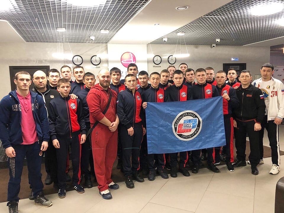 Оренбургская сборная по ММА возвращается из Пензы с наградами